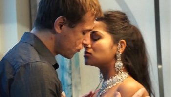 Desi bhabi fucks british man maya